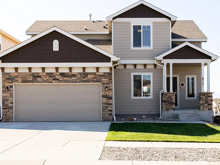 817 Salmon Pond Way — Photo 1