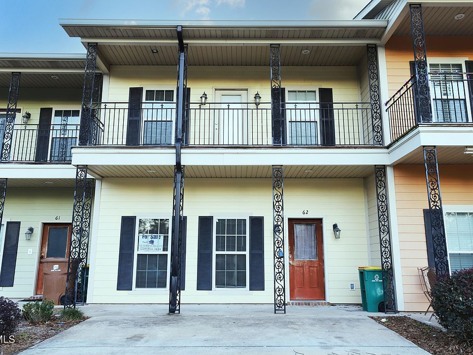 1st image of 62 Oak Alley Ln