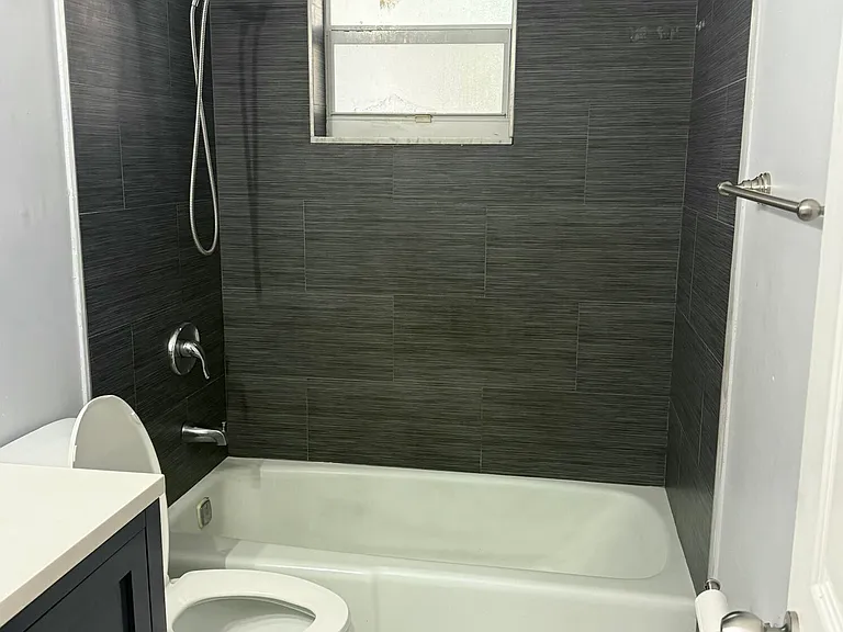 1503 N J St #A — Photo 5