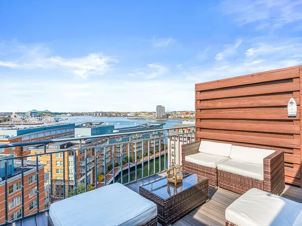 357 Commercial St APT 813, Boston, MA 02109