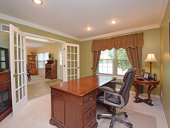 4th image of 5232 Riverwalk Dr