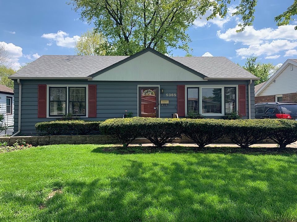 1st image of 5365 W 89th St