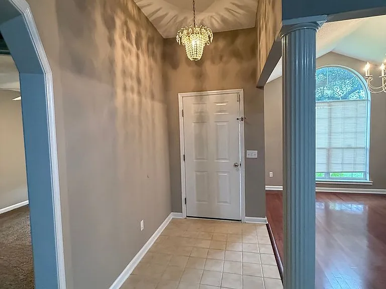 53 Michael Ln — Photo 8
