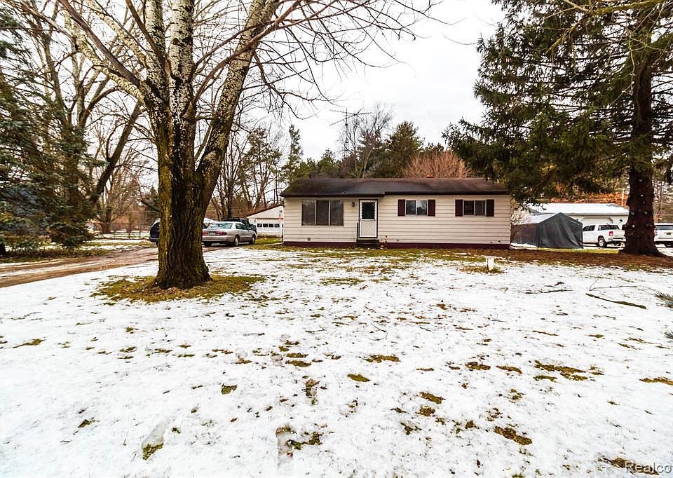 3083 Merle Dr, Columbiaville, MI 48421 Zillow