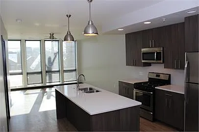 1530 N Jackson St #402 — Photo 4
