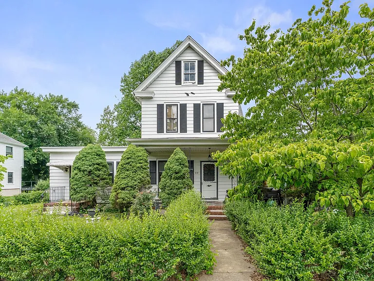 519 Kings Hwy — Photo 9