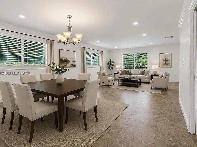 7700 SW 139th Ter — Photo 3