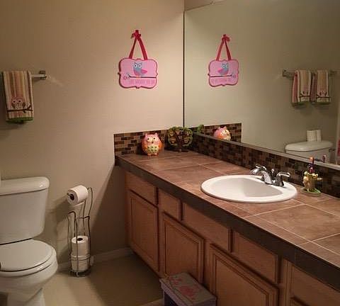 2nd image of 125 SE 49th Ct