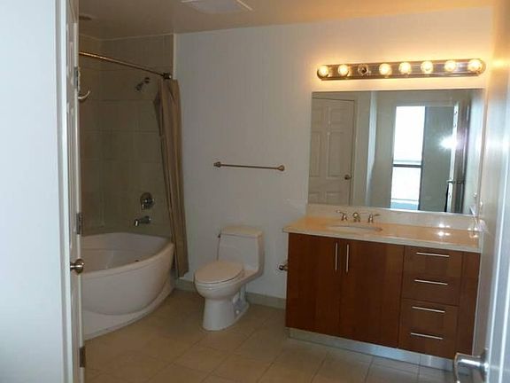 4th image of 200 W Sahara Ave Unit 2509