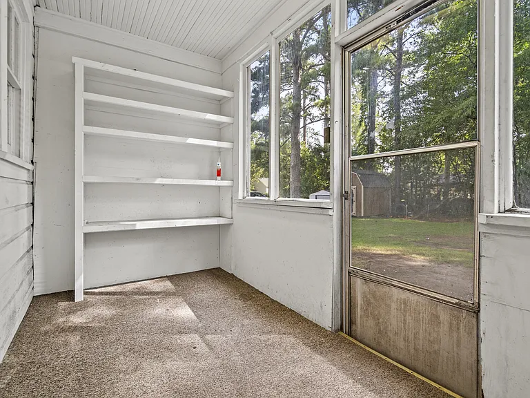 202 S Carolina Dr — Photo 23