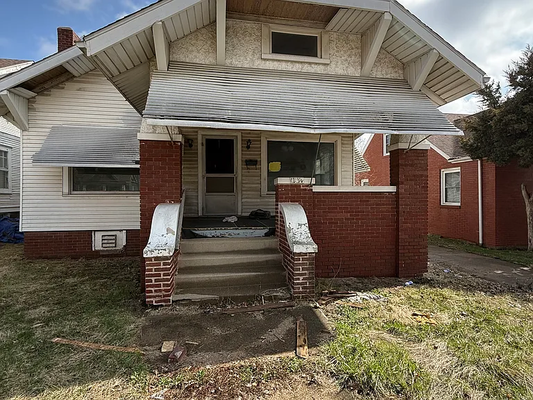 1334 N Edward St — Photo 13