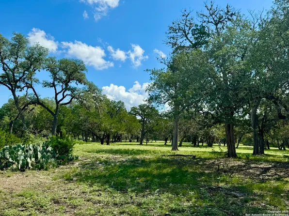 101 Patterson LOT 201&2, Leakey, TX 78873