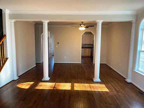 2nd image of 209 Blueberry Ct