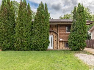 17 Blue Sage DRIVE, Moose Jaw, SK S6J 1A5
