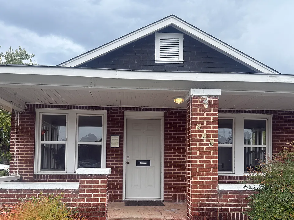 610 Montgomery Ave