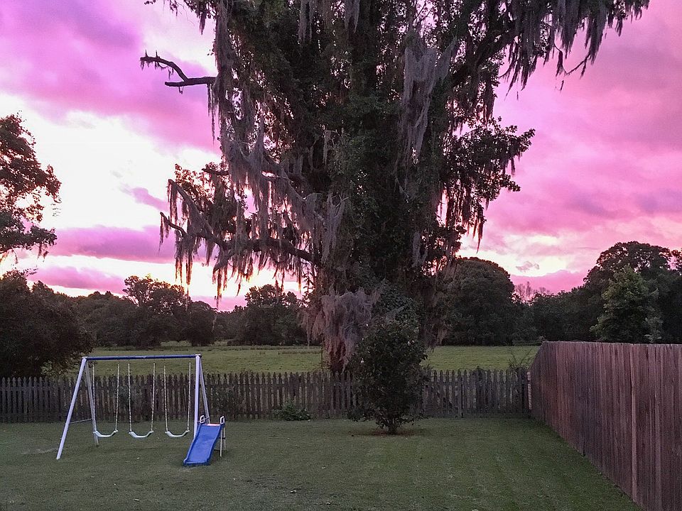 BACKYARD AND VIEW