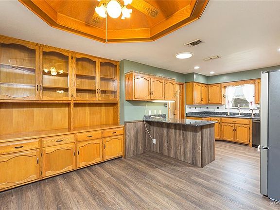 3rd image of 849 Citrus Dr