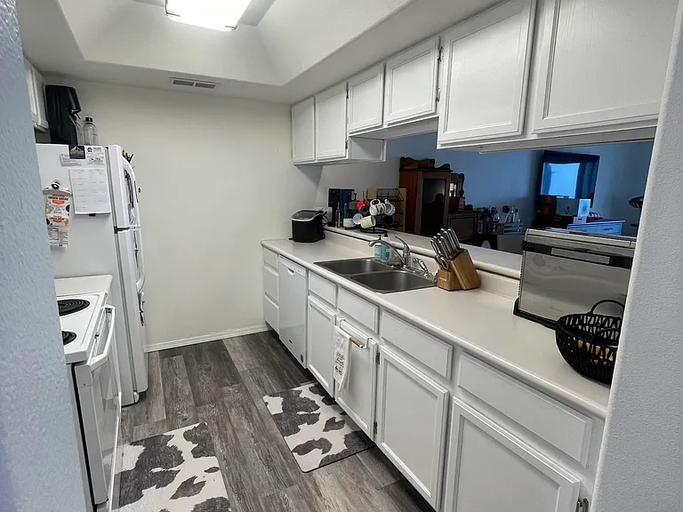 110 Willowridge Ct — Photo 5
