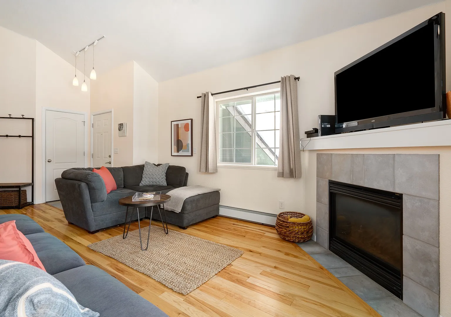 3425 Covey Cir — Photo 4