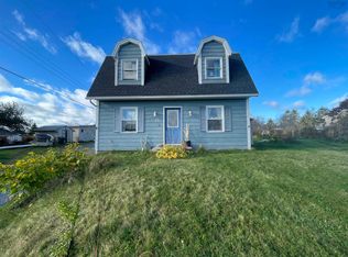 15 Myrtle Ln, Terence Bay, NS B3T1Y3