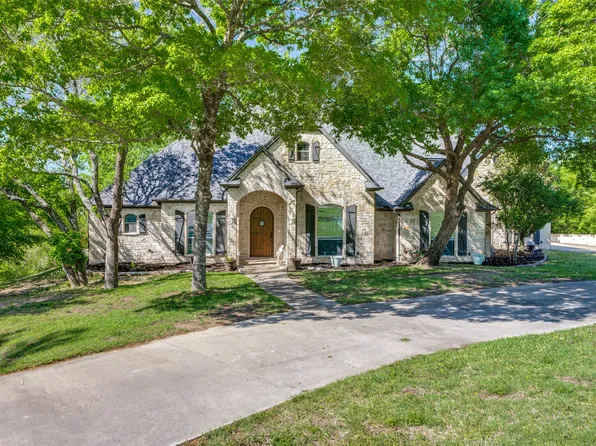 101 Crest Canyon Dr, Fort Worth, TX 76108