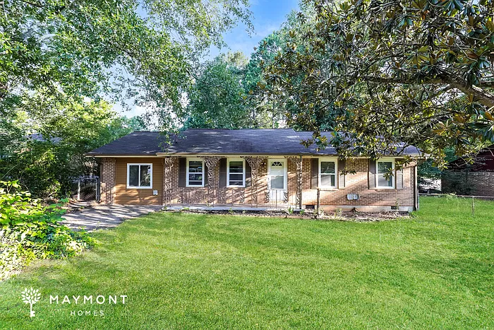 629 Roxbury Dr