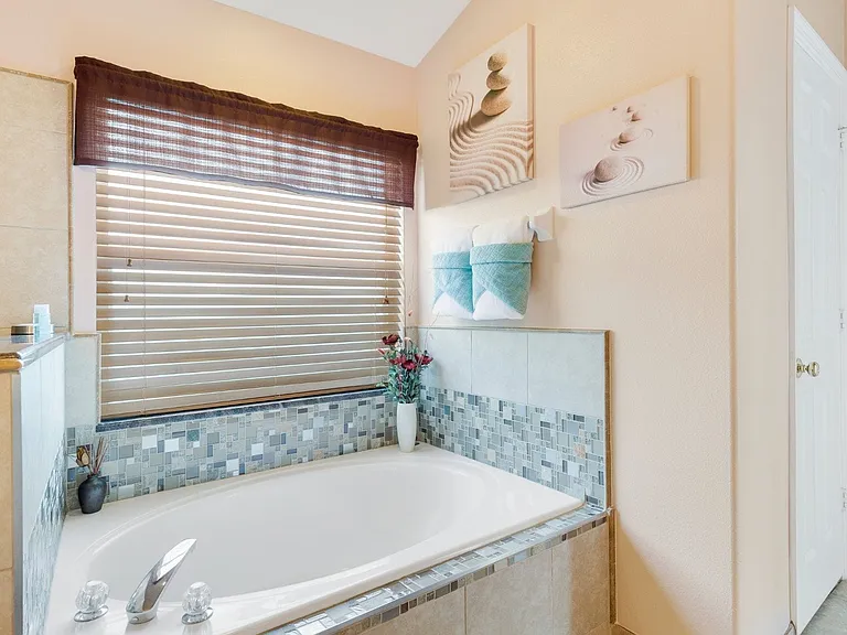 2672 Autumn Creek Cir — Photo 23