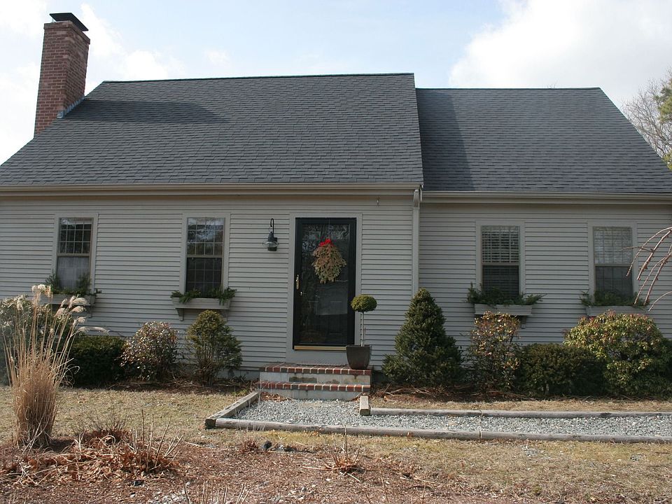 1st image of 3 Covey Dr