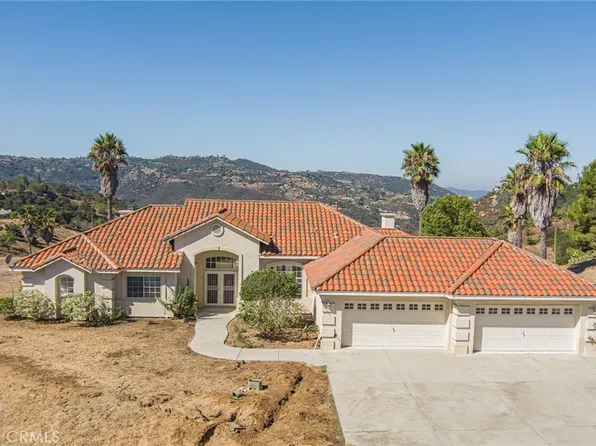 30160 Castlecrest Dr, Valley Center, CA 92082
