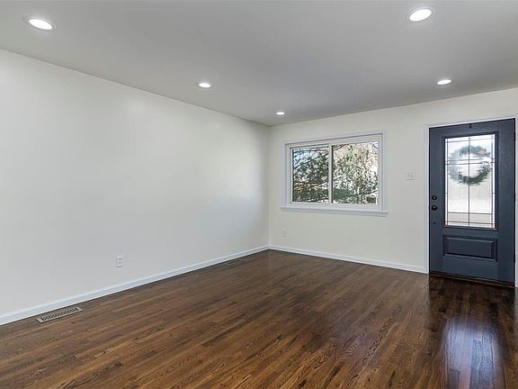 5th image of 8454 Florence Ave