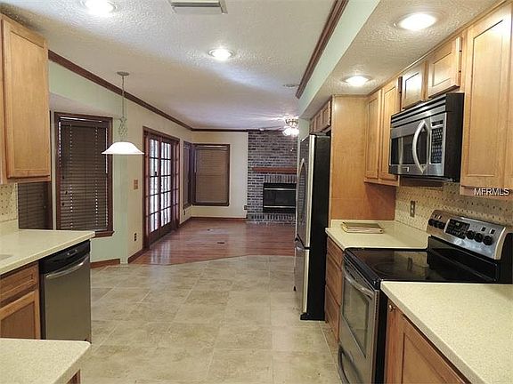 4th image of 3812 Cold Creek Dr