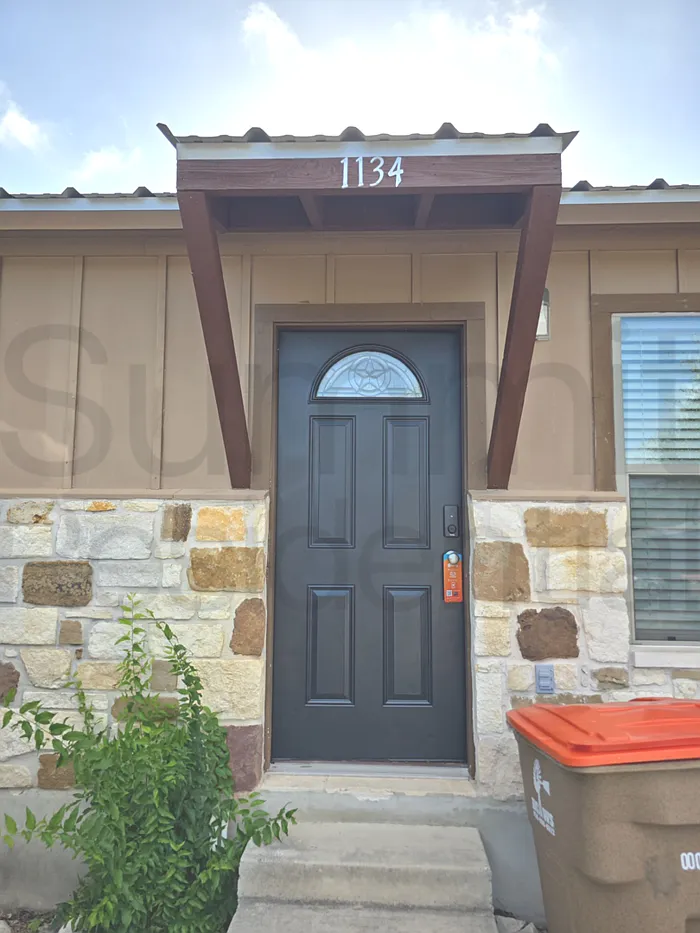 2 bed, 2.0 bath, 900 sqft, $1,345 — Photo 1
