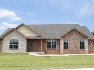 1810 Main, Blanchard, OK 73010