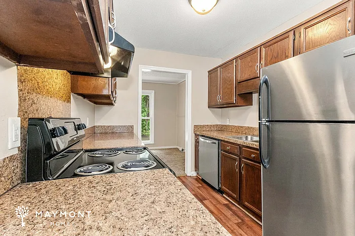 211 Kent Ct — Photo 9