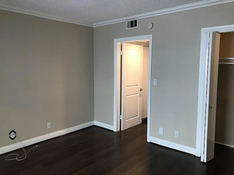 1126 N Central Ave #202 — Photo 27