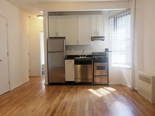 Rented by Waverly Realty Associates | media 6