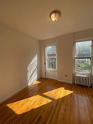 2nd image of 245 E 62nd St APT 16