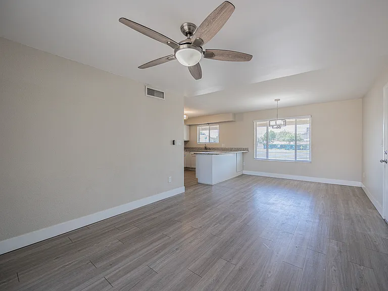5849 S College Ave — Photo 9