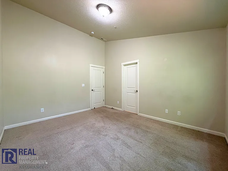 7951 NE Caitlin St — Photo 9