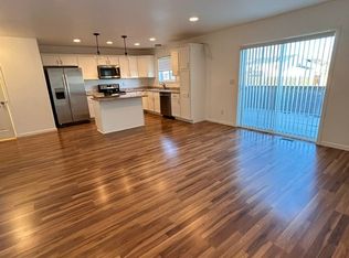 1625 10th Ave E #208-1, West Fargo, ND 58078