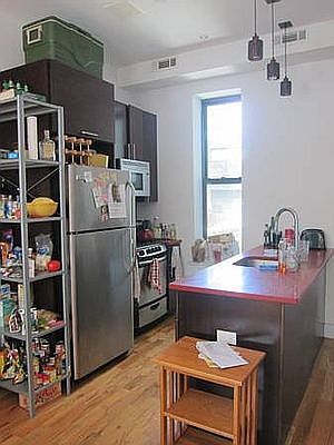 4th image of 103 Quincy St APT 1R