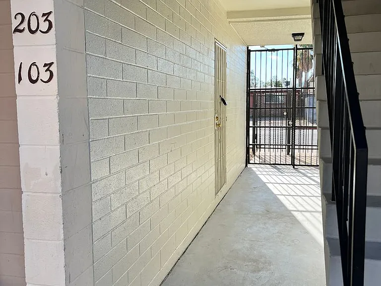 Catalina View Apartments — Photo 59