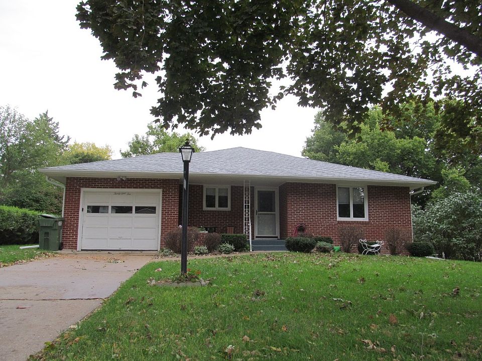 1st image of 3110 Virginia St