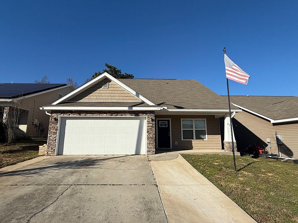 1st image of 498 Eisenhower Dr