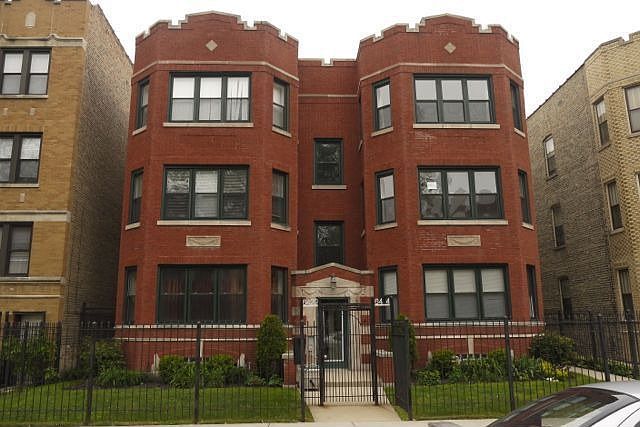 1st image of 6424 N Albany Ave #2