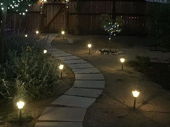 3rd image of 1859 Yosemite Dr