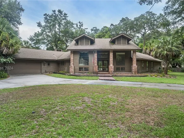 1 Palmetto Pl, Hilton Head Island, SC 29928