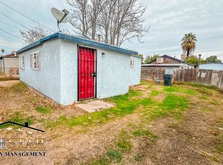 707 1/2 Yosemite Dr, Bakersfield, CA 93308