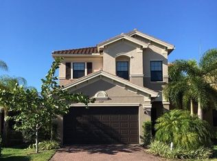 3337 Baltic Dr, Naples, FL 34119