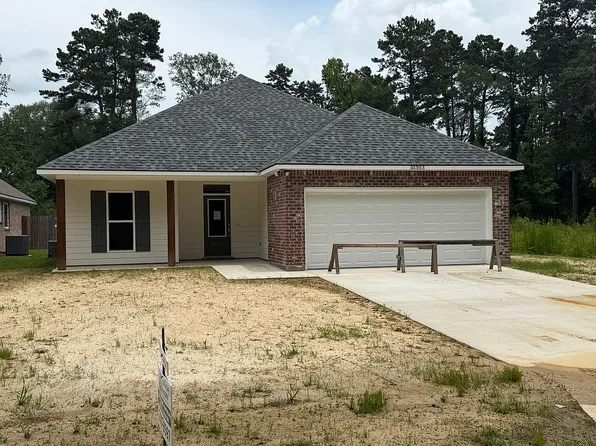 10303 Valmon Burns Way, Denham Springs, LA 70726
